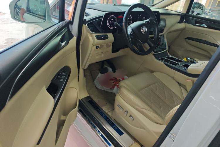 Used Buick GL8 2022 ES Land Cruiser 653T Luxury Model
