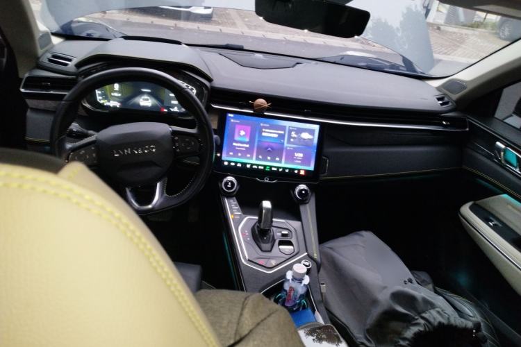 Used Lynk & Co 05 2020 2.0TD Two-Wheel Drive Shine Halo