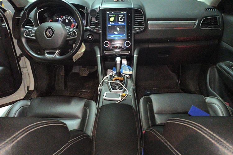 Used Renault Koleos 2017 2.0L Two-Wheel Drive Luxury Edition Center Console