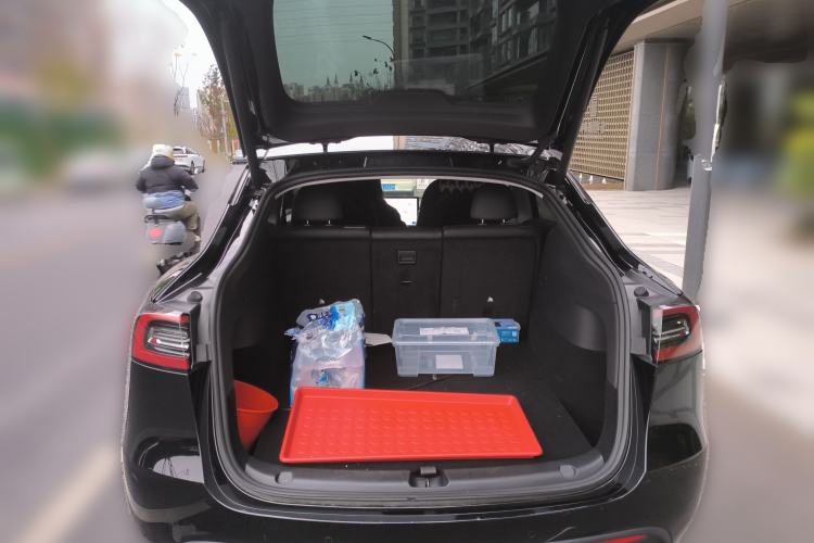 Used Tesla Model Y 2023 Rear-Wheel-Drive Version