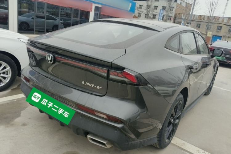 Used Changan UNI-V 2024 1.5T Prestige Edition