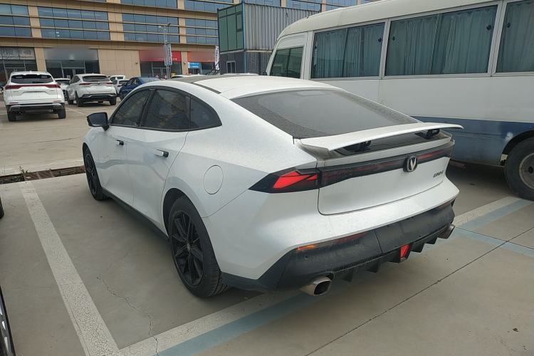 Used CHANGAN UNI-V 2022 1.5T Prestige Version