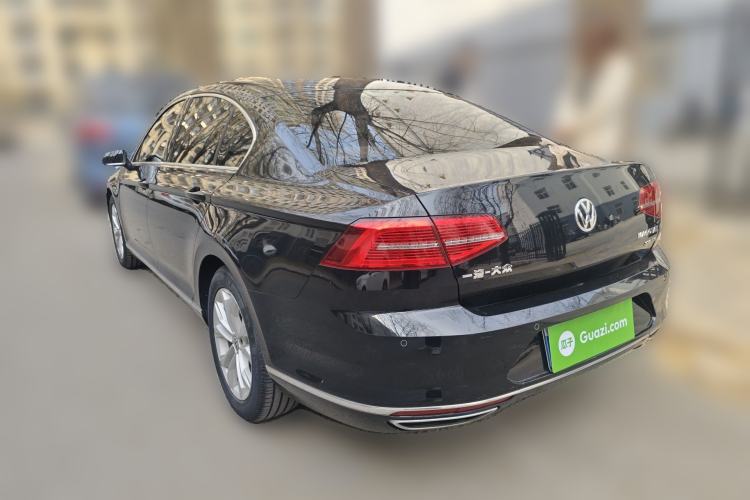 Used Volkswagen Magotan 2017 330TSI DSG Luxury Model Rear Left 45 Deg