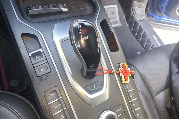 Used Wey VV6 2018 2.0T Two-Wheel Drive Flagship Version China V Standard