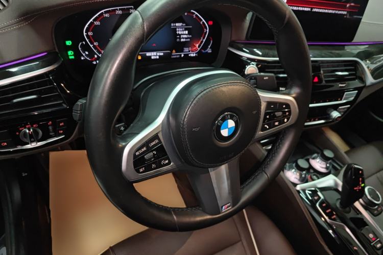 Used BMW 5 Series 2022 Restyled 525Li M Sport Package
