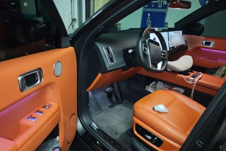 Used Li Auto L8 2023 Air model
