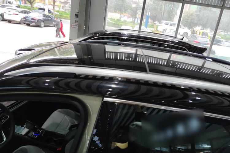 Used Volkswagen Tayron 2025 Tiguan L 380TSI 4Motion Luxury Easy Package Roof