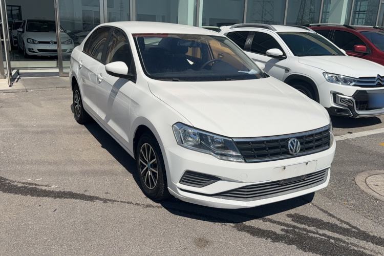 Used Volkswagen Jetta 2017 1.4L Manual Fashion Edition

