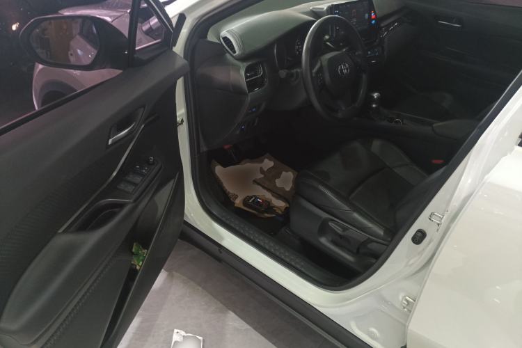 Used Toyota C-HR 2020 2.0L Comfort Edition Driver Seat