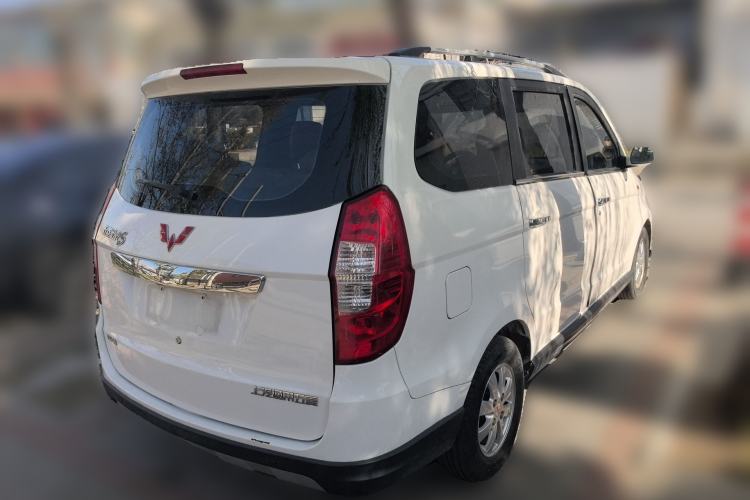 Used Wuling Hongguang 2014 1.5L S Luxury Model Rear Right 45 Deg