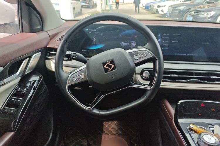 Used SOL QX 2021 300T DCT Deluxe Smart Connectivity Version
