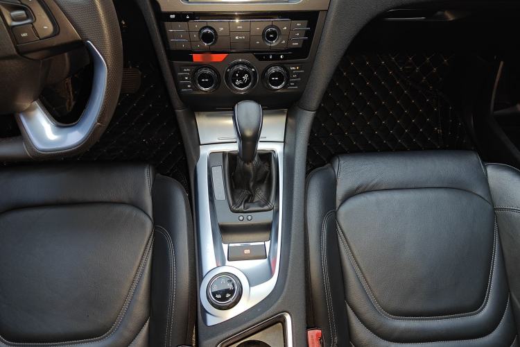 Used DS 6 2016 1.6T Luxury Edition THP160