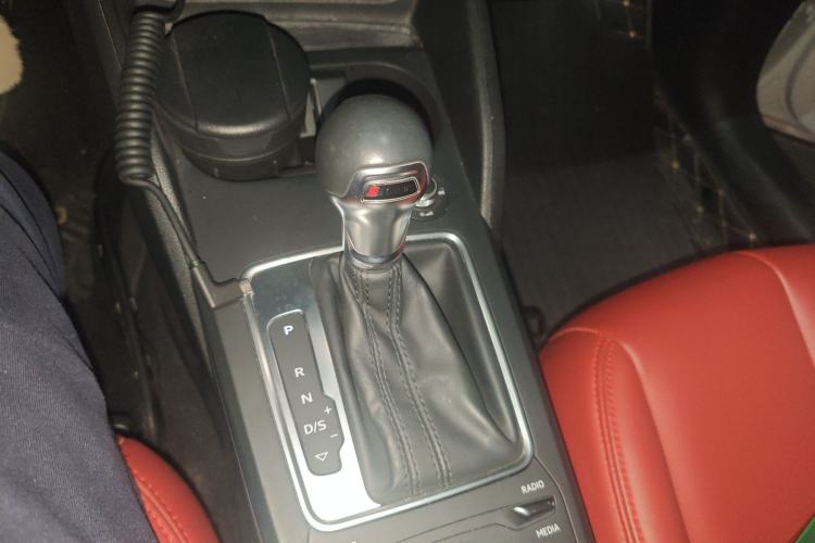 Used Audi Q2L 2020 35 TFSI Ambition Dynamic Edition Gear Lever