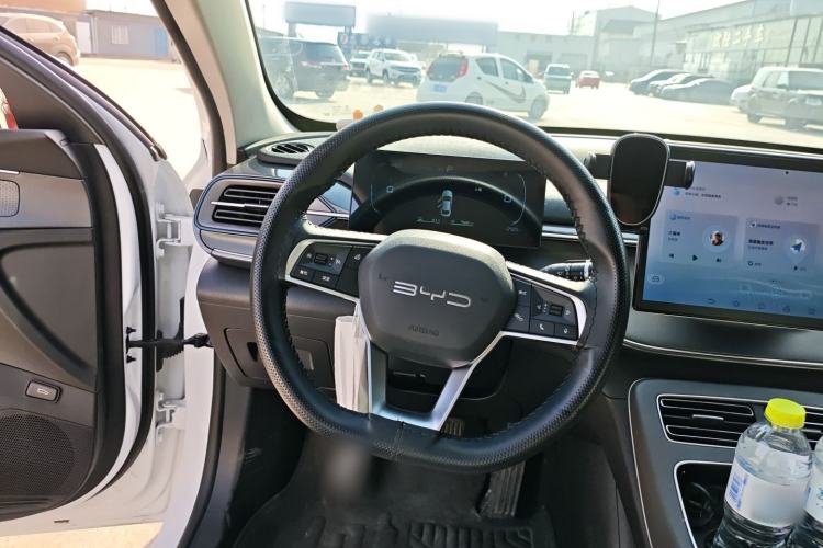 Used BYD Destroyer 05 2024 HONOR Edition DM-i 55KM Luxury Model Steering Wheel