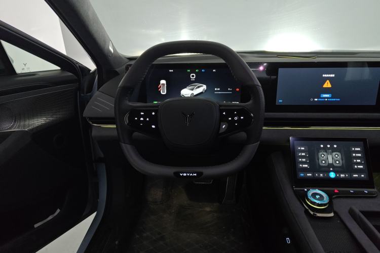 Used VOYAH PASSION 2023 Four-Wheel Drive Long-Range Version