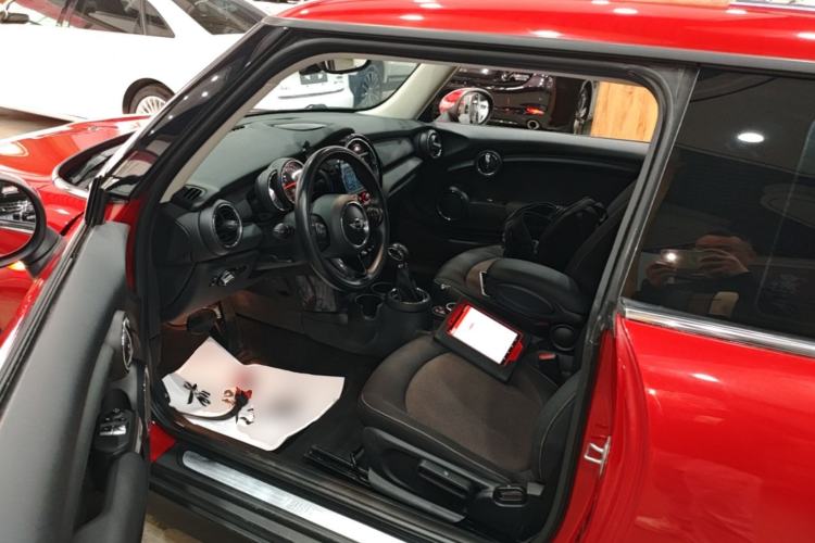 Used MINI 2016 1.2T ONE Pioneer Edition Driver Seat