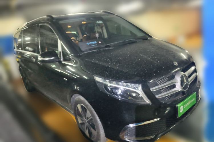 Used Mercedes-Benz V-Class 2022 V 260 L Long Wheelbase Prestige Edition Front Right 45 Deg