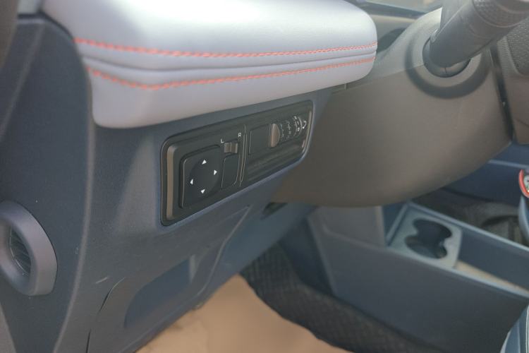 Used Geometry E Firefly 2023 401KM Linglong Tiger 5-Seater