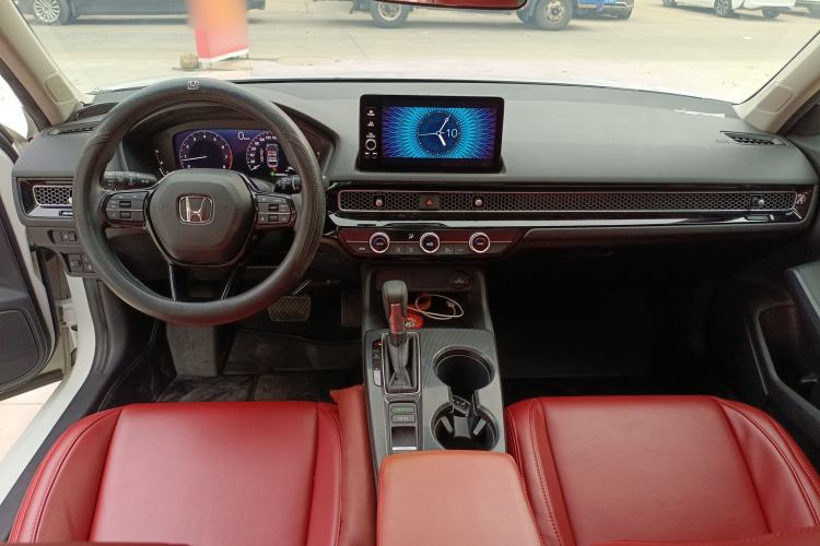 Used Honda Civic 2022 240TURBO CVT Dynamic Edition Center Console