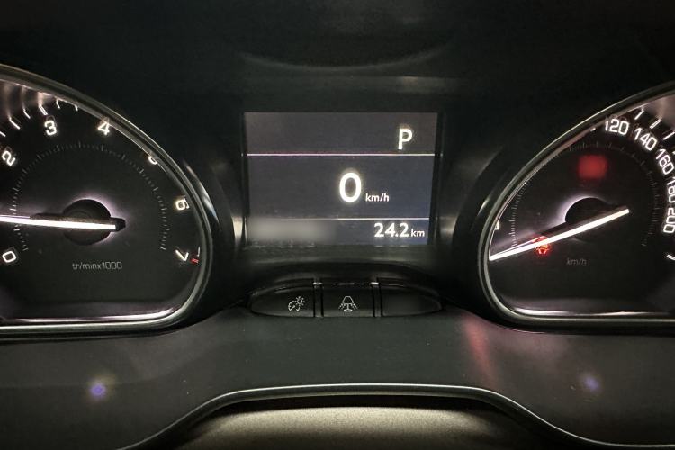 Used Peugeot 2008 2014 1.6L Automatic Navigation Edition
