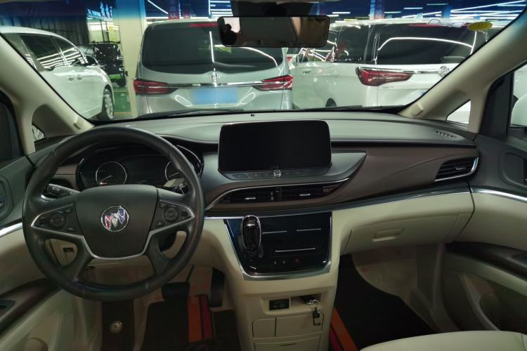 Used Buick GL8 2021 Land Cruiser Executive 652T Premium Model Center Console