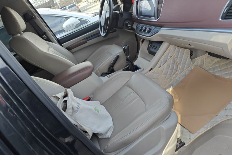 Used FORTHING Lingzhi 2019 M5L 1.6L 7-Seater Luxury Model China VI Standard