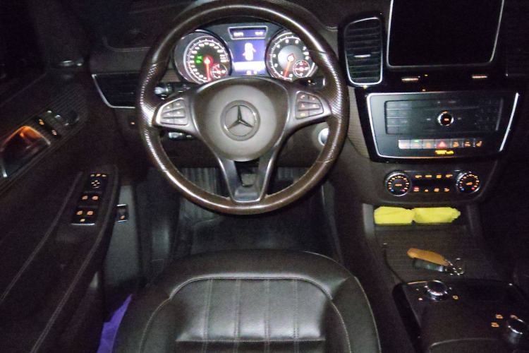 Used Mercedes-Benz GLE 2019 GLE 320 4MATIC Dynamic Edition Prestige Model Steering Wheel