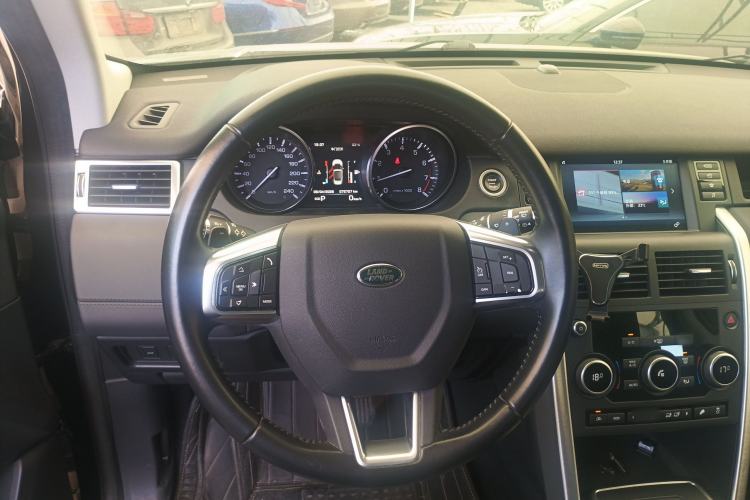 Used Land Rover Discovery Sport 2016 2.0T SE
