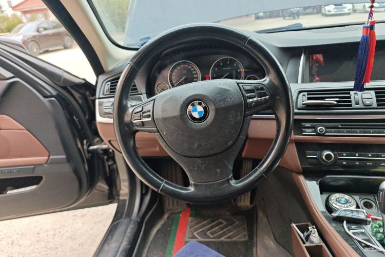 Used BMW 5 Series 2014 520i Elegant Edition Steering Wheel