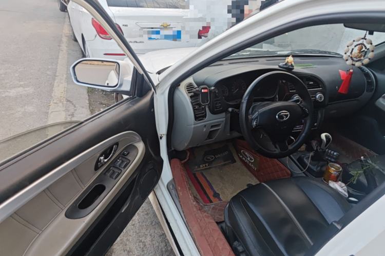 Used Soueast V3 Lingyue 2015 1.5L Manual Style Edition Driver Seat