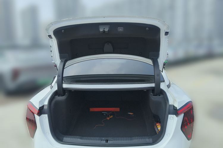 Used Hongqi EH7 2024 760 Pro+ Four-Wheel Drive Version Trunk