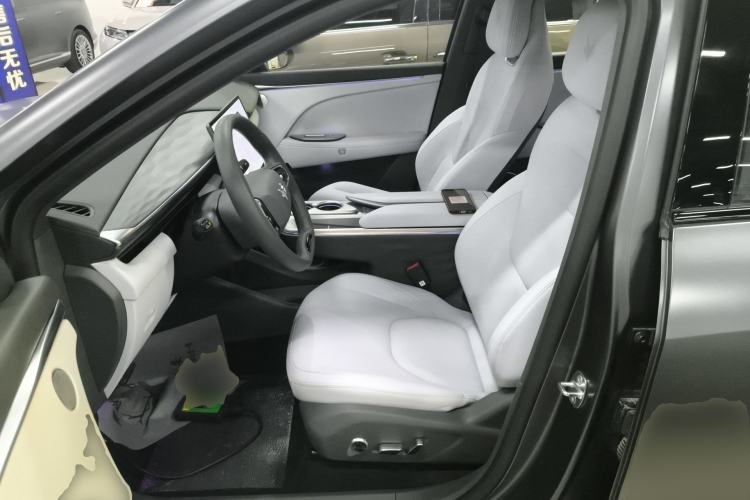 Used ARCFOX Alpha T5 2025 660 MAX Left Front Seat