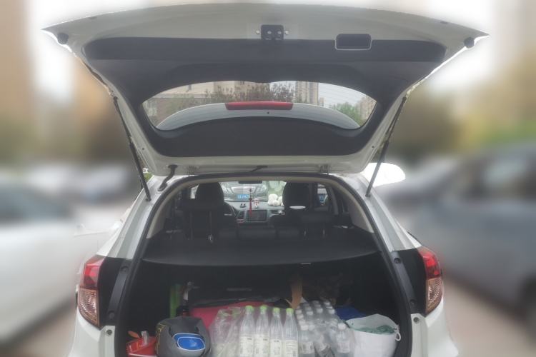 Used Honda Vezel 2017 1.8L CVT Front-Wheel Drive Pioneer Edition Trunk