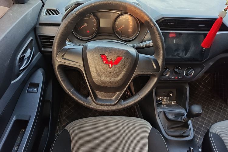 Used Wuling Hongguang 2021 1.5L Revised S Base Version with Electric Power Steering LAR