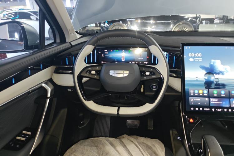 Used Geely Auto FX11 2023 1.5TD DCT Glory Edition
