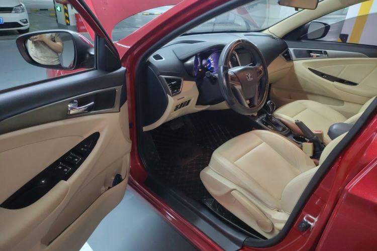 Used CHANGAN Eado 2015 1.6L Automatic Luxury Model
