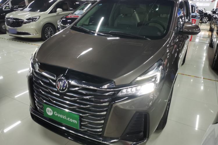 Used Buick GL8 2023 Land Executive Class Comfort Model