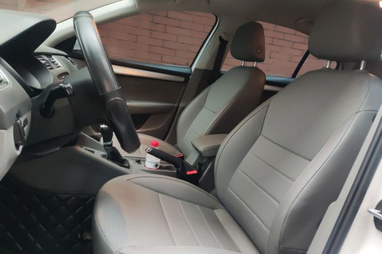 Used Skoda Octavia 2015 1.6L Automatic Yijie Edition
