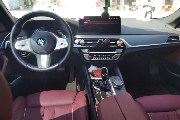 Used BMW 5 Series 2022 Revised Version 3 530Li Luxury Edition M Sport Package Interior 2