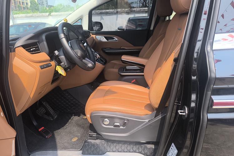 Used Hongqi HQ9 PHEV 2024 2.0T Four-Wheel Drive Business Edition Left Front Seat