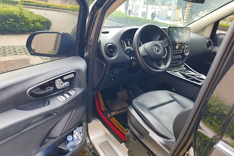 Used Mercedes-Benz Vito 2023 2.0T Elite Version 7 Seats