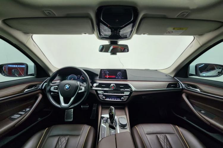 Used BMW 5 Series 2019 Updated 530Li xDrive Luxury Package
