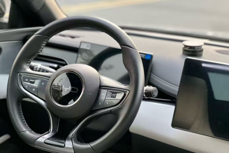 Used BYD Seal 06 New Energy 2024 DM-i 120KM Prestige Model Interior 2