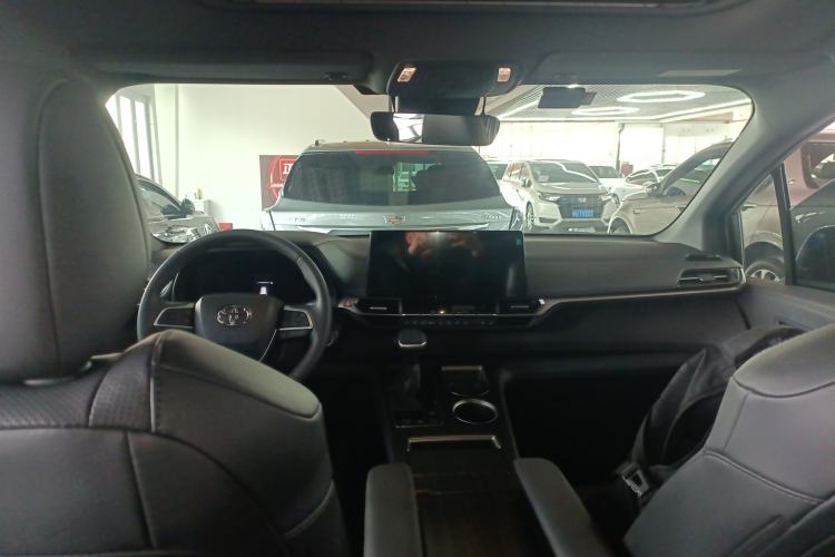 Used Toyota Sienna 2024 2.5L Hybrid Four-Wheel Drive Prestige Edition
