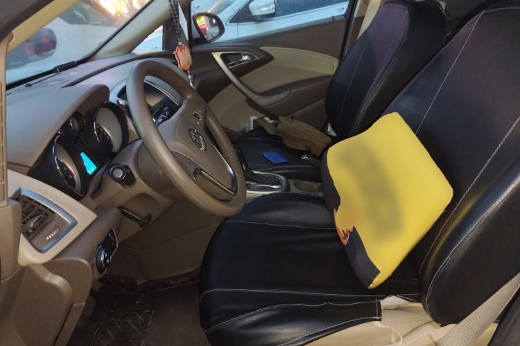 Used Buick GT 2013 GT 1.6L Automatic Fashion Edition Left Front Seat