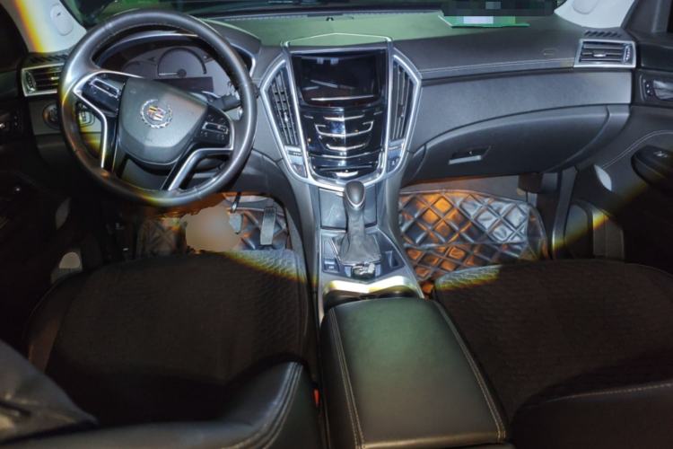 Used Cadillac SRX 2014 3.0L Comfort Model Center Console