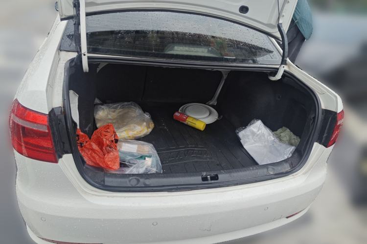 Used Volkswagen Lavida 2013 1.4TSI DSG Comfort Edition Trunk