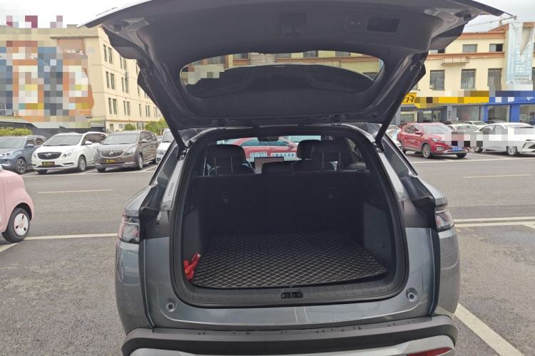 Used BYD Song L DM-i 2025 Intelligent Driving Version 160 km Beyond-Range Type
