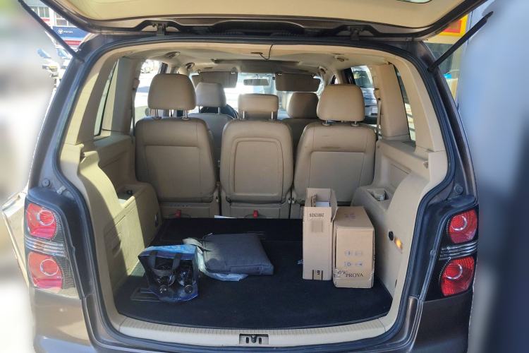 Used Volkswagen Touran 2011 1.4T DSG Zhiya Edition 5 Seats
