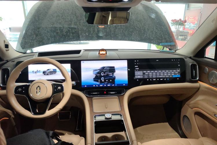 Used Hima AITO M9 2024 Range-Extended Ultra Version 52 kWh 5-Seater Model
